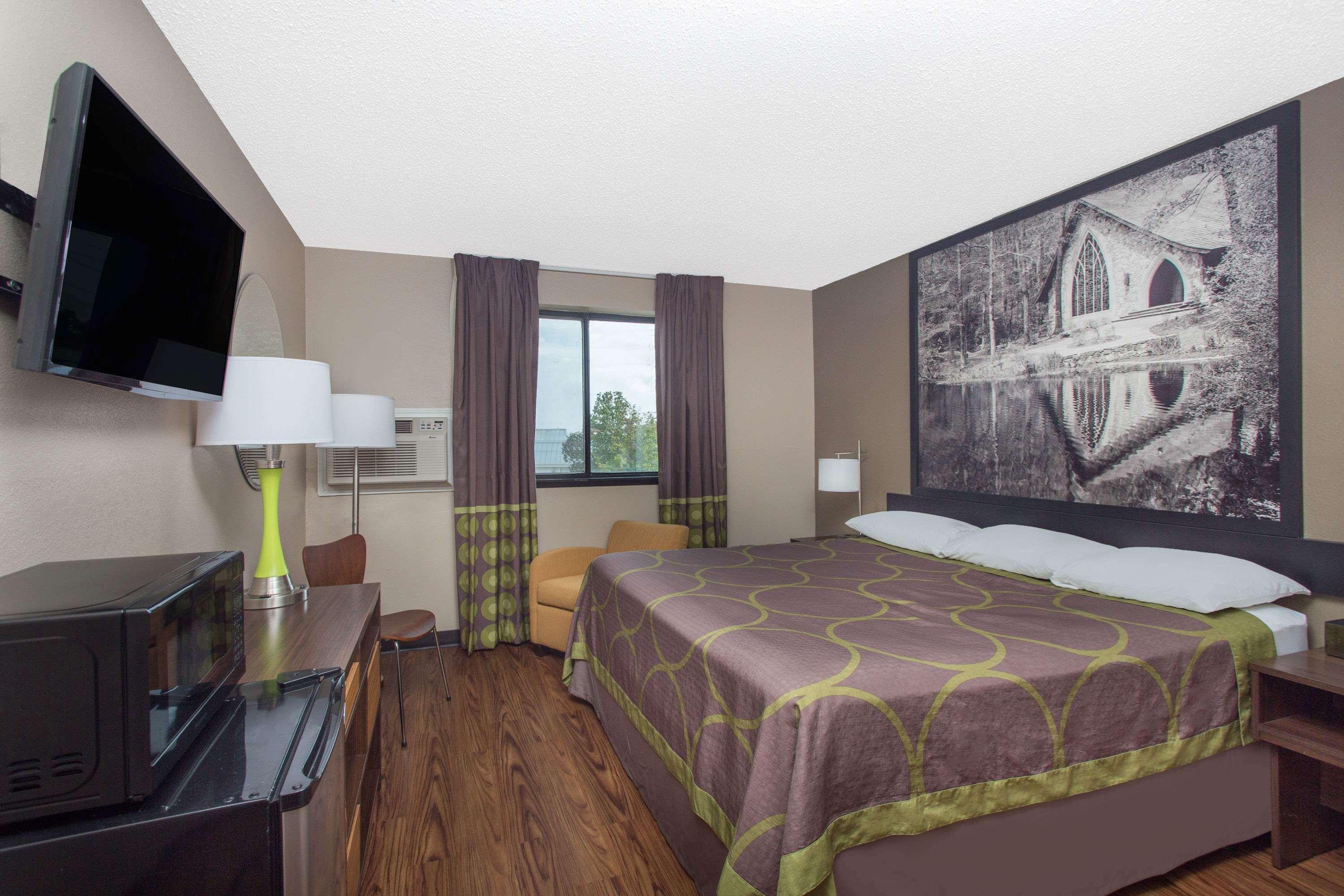 Super 8 By Wyndham Columbus Airport Hotel Exterior foto