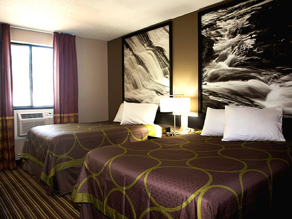 Super 8 By Wyndham Columbus Airport Hotel Exterior foto